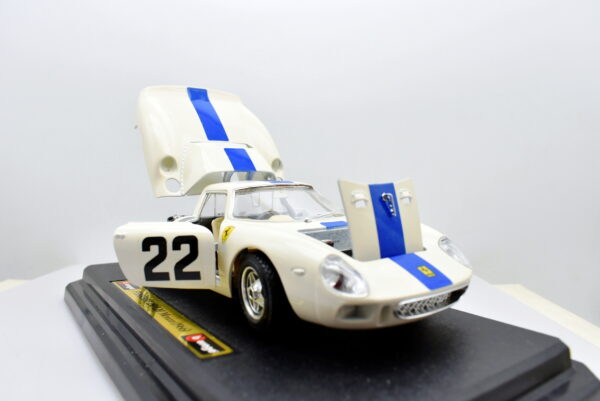 Modellino auto scala 1:24 Ferrari 250 LM monza diecast modellismo da collezione burago - immagine 4