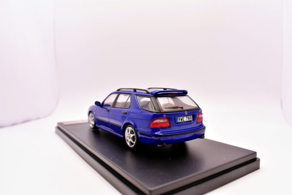 Modellino Auto Scala 1:43 Saab 9-5 sport Premium x modellismo statico collezione - immagine 4