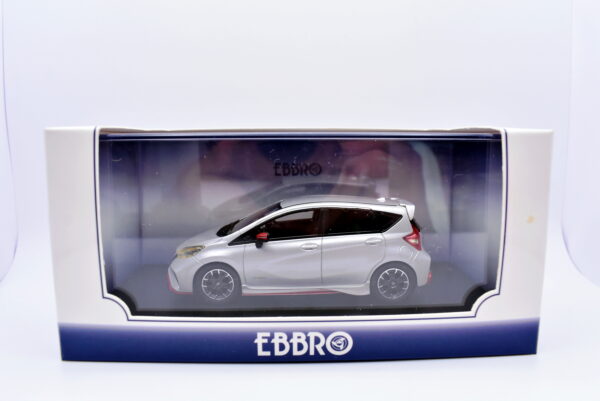 Modellini auto scala 1:43 nissan note e power nismo Ebbro collezione - immagine 4