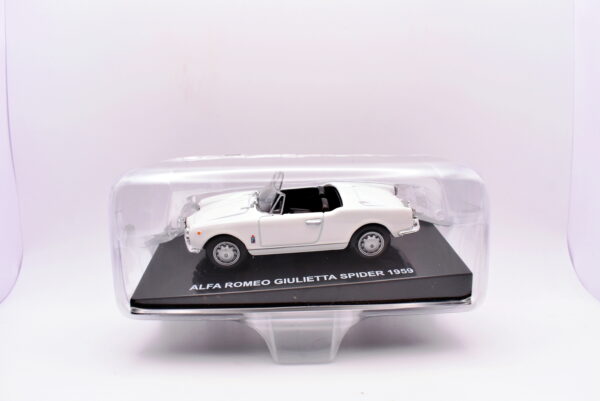 Modellino auto scala 1:43 Alfa Romeo Giulietta Spider diecast modellismo da collezione - immagine 2