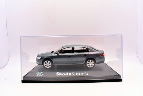 Modellino auto scala 1:43 Skoda superb abrex diecast modellismo da collezione - immagine 3