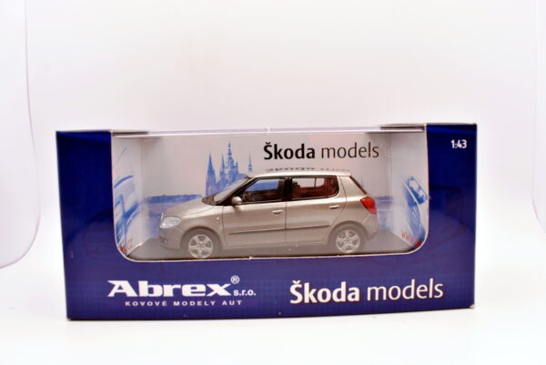 Modellino auto scala 1:43 Skoda fabia diecast modellismo da collezione - immagine 2