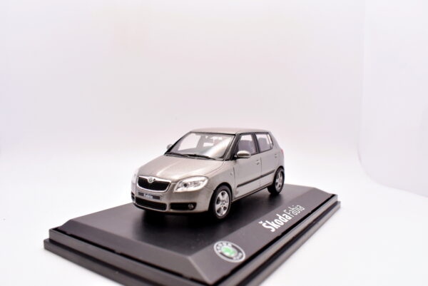 Modellino auto scala 1:43 Skoda fabia diecast modellismo da collezione - immagine 3