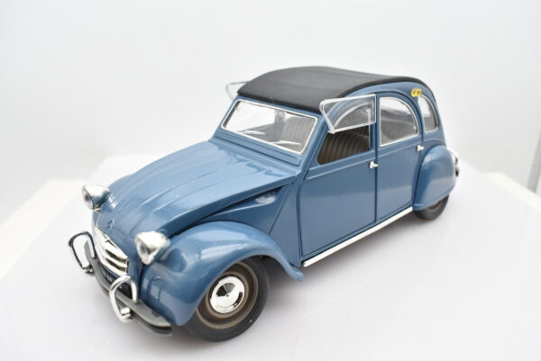 Modellino auto scala 1:18 Citroen 2 CV Solido diecast modellismo da collezione - immagine 3
