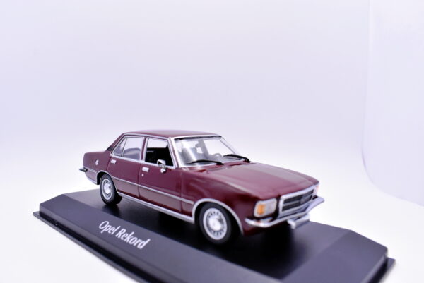 Modellino auto scala 1:43 Opel rekord Maxichamps diecast modellismo da collezione - immagine 3
