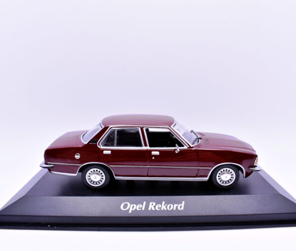Modellino auto scala 1:43 Opel rekord Maxichamps diecast modellismo da collezione