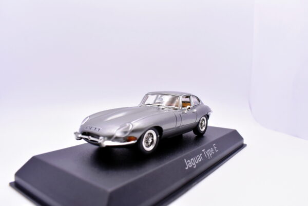 Modellino auto scala 1:43 Jaguar type e norev diecast modellismo statico da collezione - immagine 3