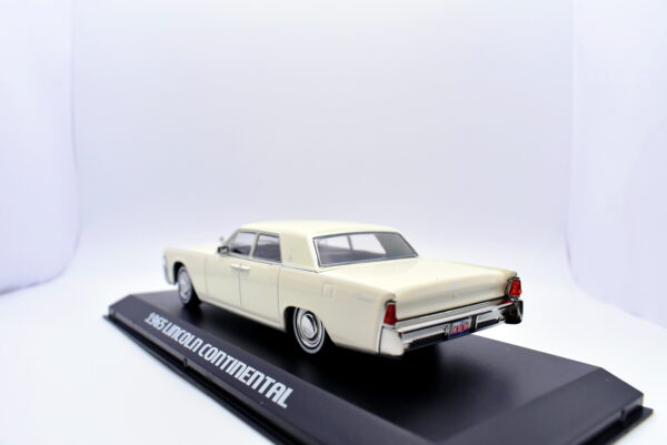 Modellini auto americane scala 1:43 Lincoln Continental diecast modellismo car - immagine 2