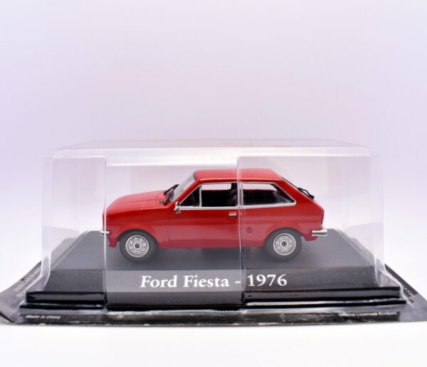 Modellino auto scala 1:43 FORD FIESTA diecast modellismo da collezione ixo