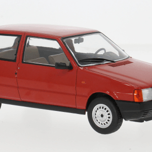 Modellino auto scala 1:24 FIAT UNO rosso modellismo statico collezione diecast