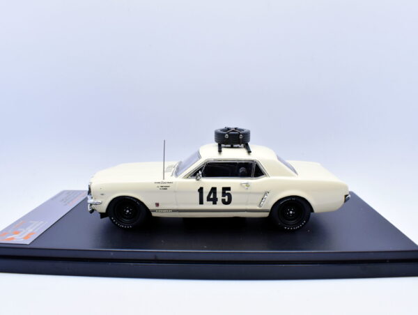 modellino auto racing scala 1:43 FORD MUSTANG modellismo statico da collezione t