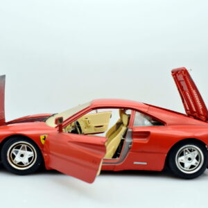 Modellino auto scala 1:18 Ferrari GTO Burago modellismo da collezione