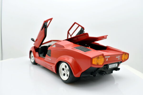 Modellino auto scala 1:18 Lamborghini countach polistil modellismo da collezione - immagine 3