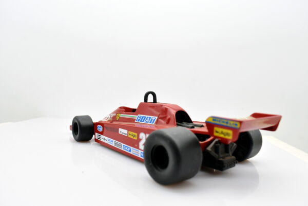 Modellini auto FORMULA 1 scala 1:23 1:24 Ferrari 126 C Villeneuve modellismo - immagine 3