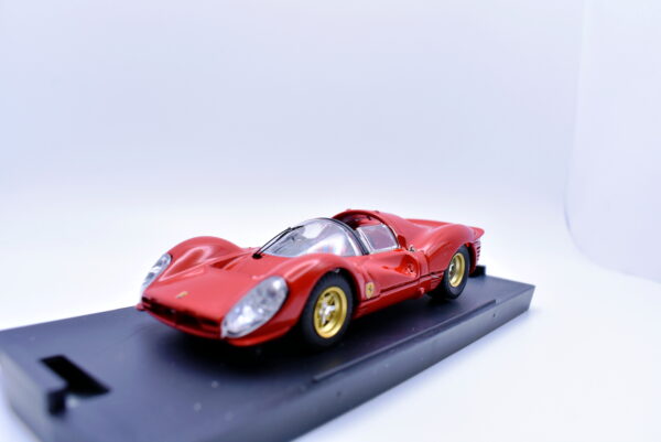 Modellino auto scala 1:43 Ferrari 330 P4 Bang diecast modellismo da collezione - immagine 3