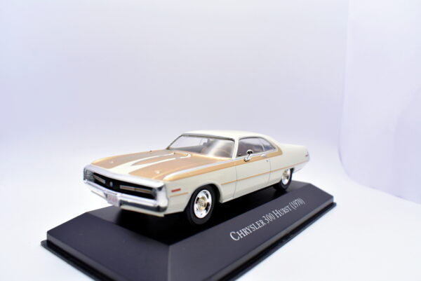 Modellino auto americane scala 1:43 Chrysler 300 hurst diecast modellismo da collezione - immagine 3