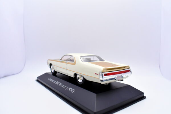 Modellino auto americane scala 1:43 Chrysler 300 hurst diecast modellismo da collezione - immagine 4