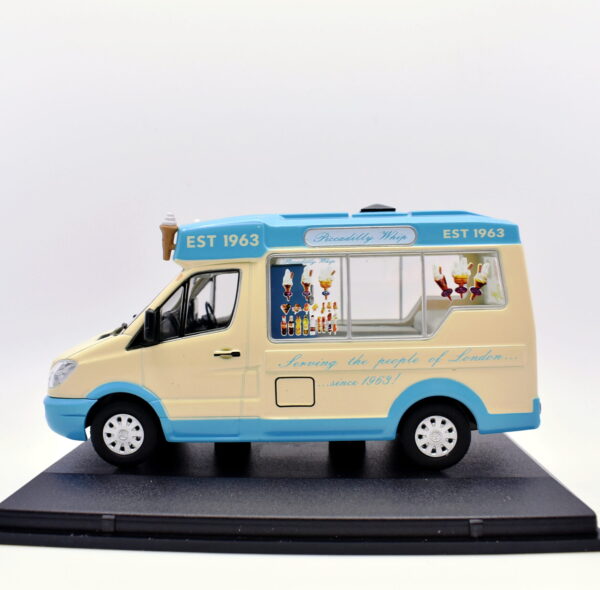 Modellino auto scala 1:43 whitby mondial ice cream piccadilly whip car modellismo statico