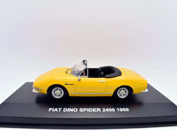 Modellino auto scala 1:43 Fiat Dino Spider giallo diecast modellismo statico car