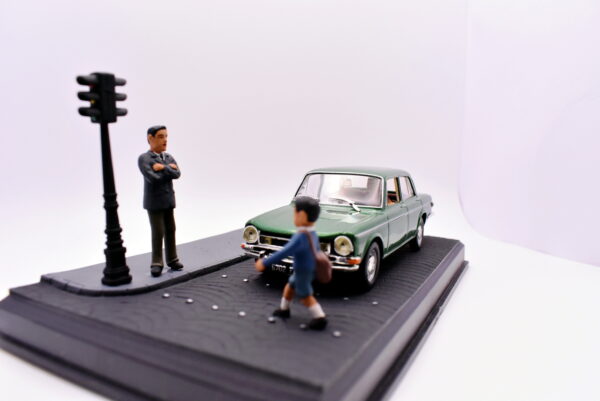 Modellino auto scala 1:43 Simca 1501S diorama diecast modellismo da collezione ixo - immagine 4