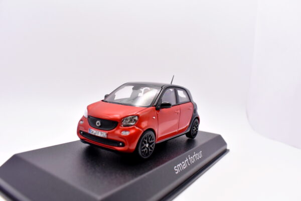 Modellino auto scala 1:43 smart four norev diecast modellismo statico da collezione - immagine 4