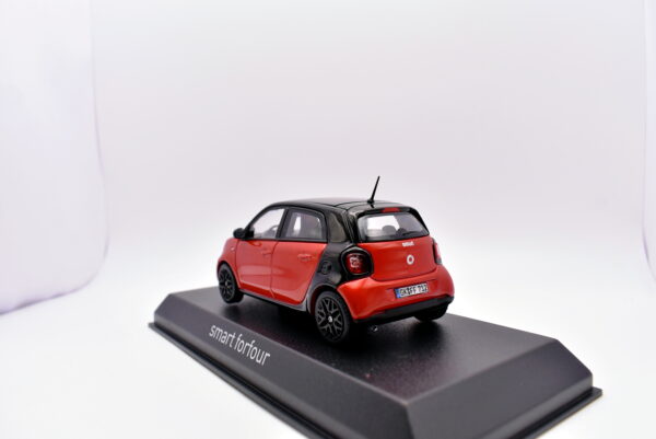 Modellino auto scala 1:43 smart four norev diecast modellismo statico da collezione - immagine 5