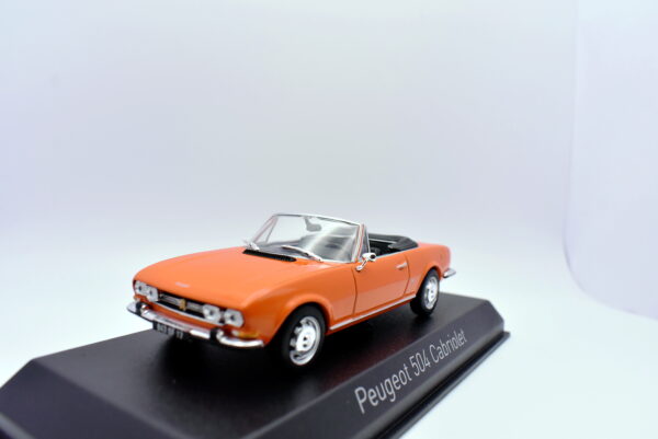 Modellino auto scala 1:43 peugeot 504 cabriolet norev diecast modellismo statico da collezione - immagine 3