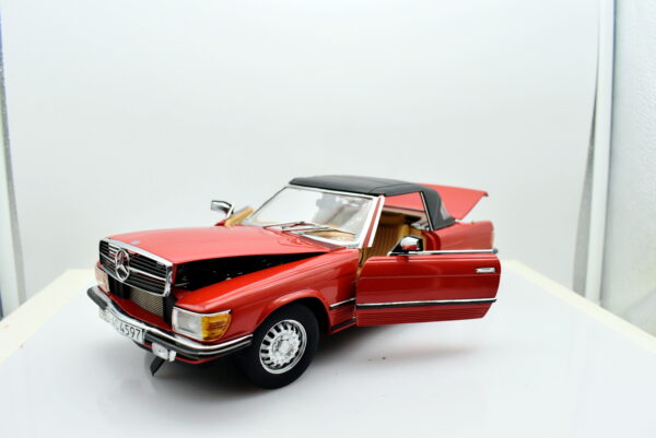 Modellino auto scala 1:18 Mercedes benz 350 SL Sun Star diecast modellismo da collezione - immagine 3