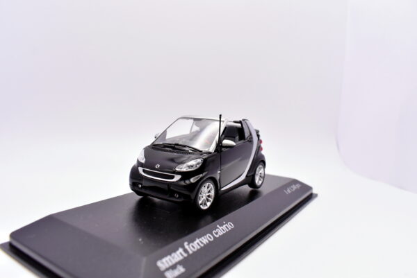 Modellino auto scala 1:43 smart fortwo cabrio minichamps diecast modellismo da collezione - immagine 3