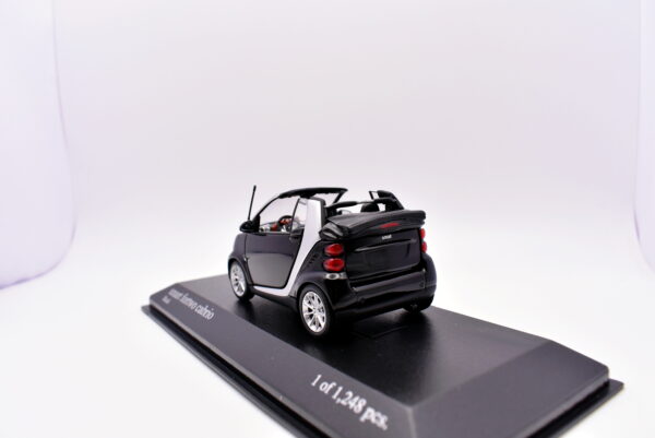 Modellino auto scala 1:43 smart fortwo cabrio minichamps diecast modellismo da collezione - immagine 4