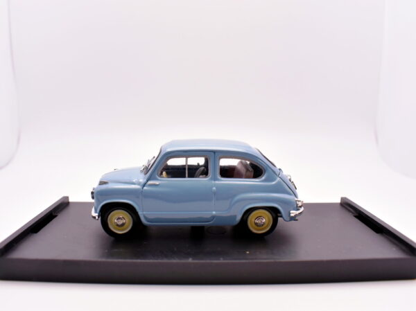 Modellino auto scala 1:43 Fiat 600 1a serie Brumm diecast modellismo statico - immagine 3