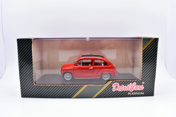 Modellino auto scala 1:43 Fiat 600 D detail cars modellismo statico - immagine 2