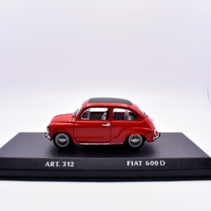 Modellino auto scala 1:43 Fiat 600 D detail cars modellismo statico