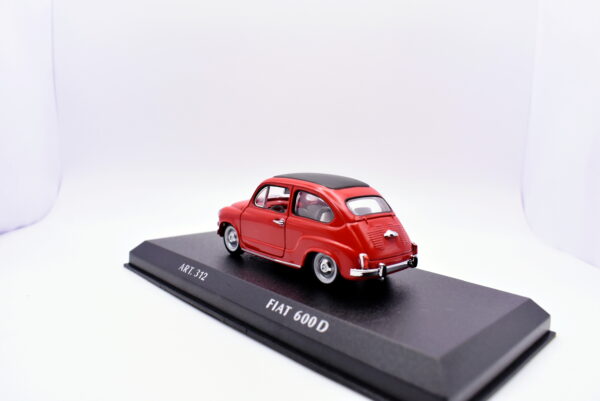 Modellino auto scala 1:43 Fiat 600 D detail cars modellismo statico - immagine 4