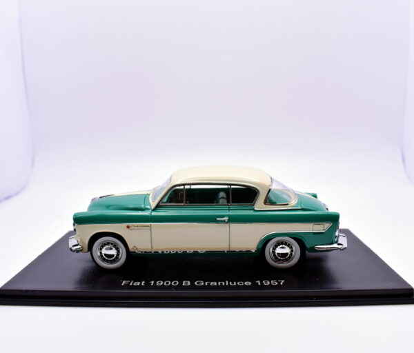 Modellino auto scala 1:43 fiat 1900 b granluce Neo modellismo da collezione