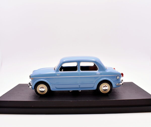 Modellino auto scala 1:43 Fiat 1100/103 E rio diecast modellismo statico