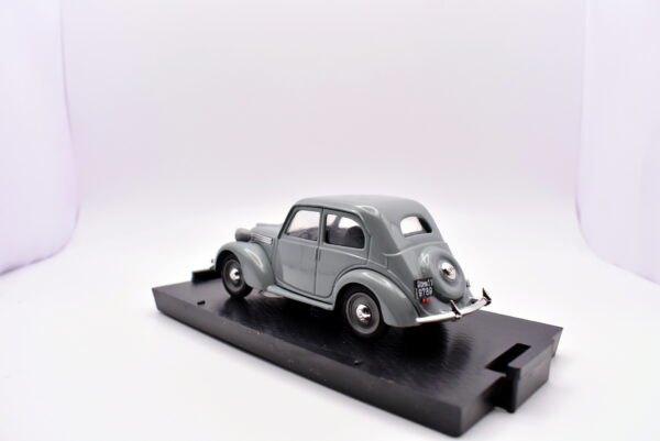 Modellino auto scala 1:43 Fiat 1100 B Brumm diecast modellismo statico - immagine 4