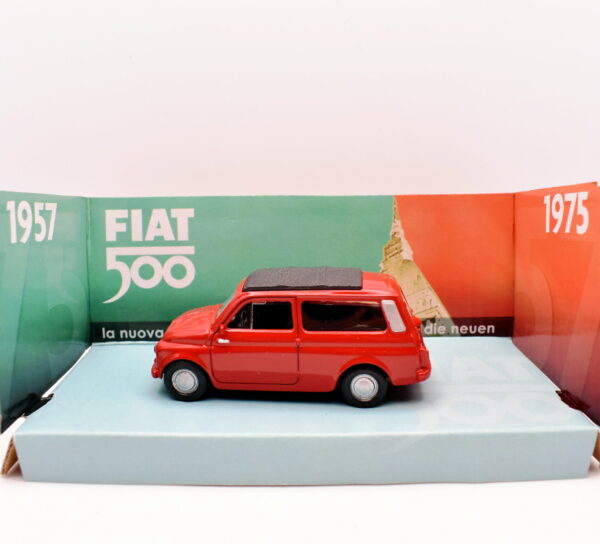 Modellino auto scala 1:43 fiat 500 giardiniera red modellismo statico collezione