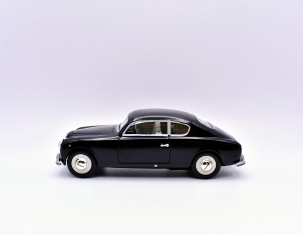Modellino auto scala 1:43 lancia aurelia gran turismo solido diecast modellismo statico da collezione - immagine 3