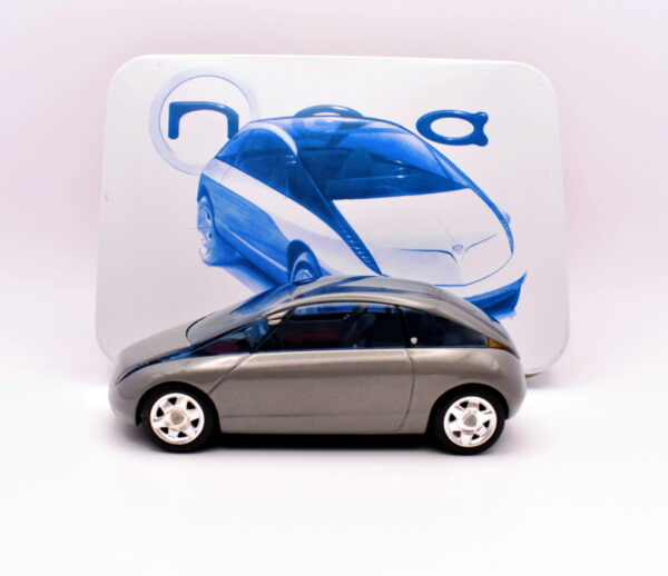 Modellino auto scala 1:43 lancia nea minichamps diecast modellismo statico da collezione