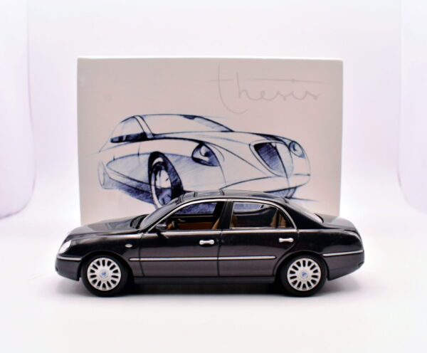 Modellino auto scala 1:43 lancia thesis norev diecast modellismo statico da collezione
