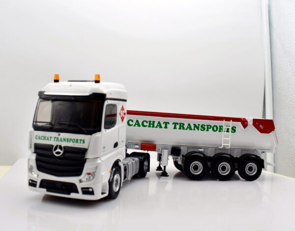 Modellino camion scala 1:43 mercedes actros 2 eligor diecast modellismo statico