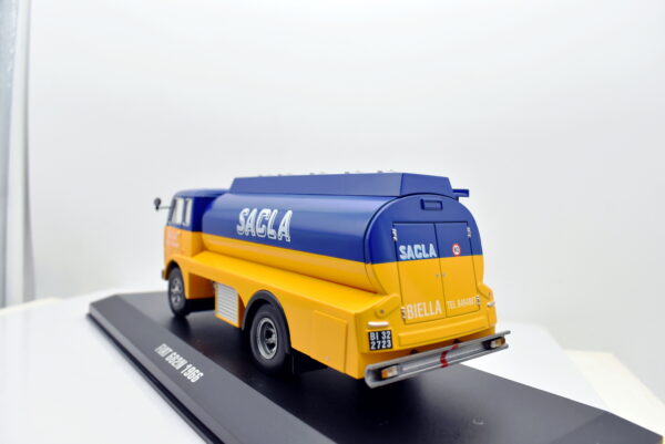 Modellino camion scala 1:43 Fiat 682N SACLA modellismo statico ixo collezione - immagine 4
