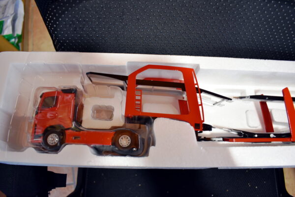 Modellino camion scala 1:43 truck Volvo fh4 eligor modellismo statico diecast - immagine 3