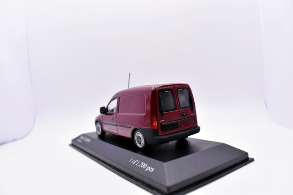 Modellino auto scala 1:43 opel combo minichamps diecast modellismo da collezione - immagine 4