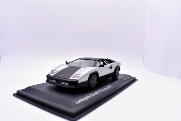 Modellini auto scala 1:43 Lamborghini countach evoluzione whitebox diecast modellismo collezione - immagine 3