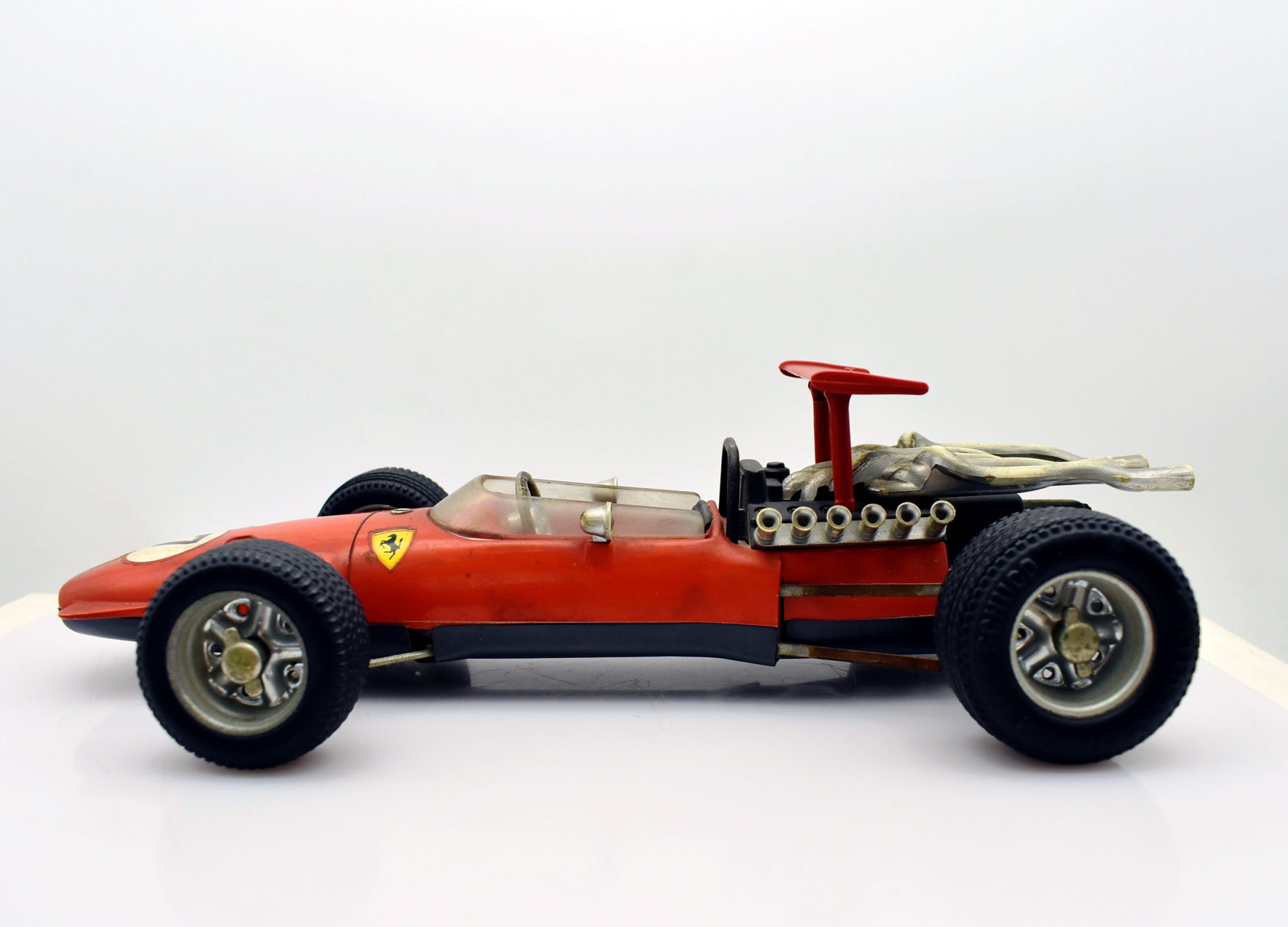 Modellini auto FORMULA 1 scala 1:16 Ferrari formel 2 320PS 310km schuco collezione - immagine 3