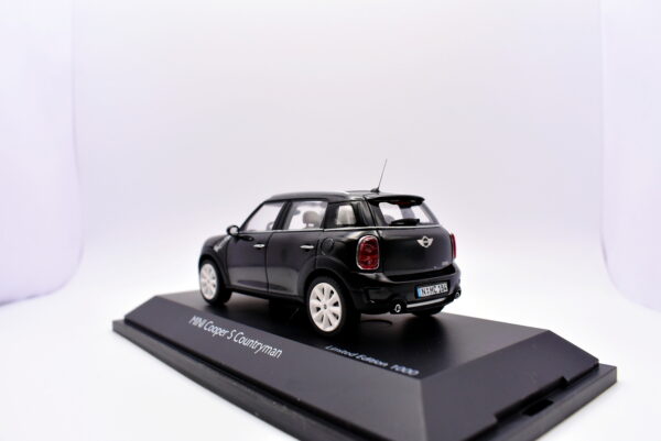 Modellino Auto Scala 1:43 MINI cooper S countryman Schuco modellismo statico - immagine 4