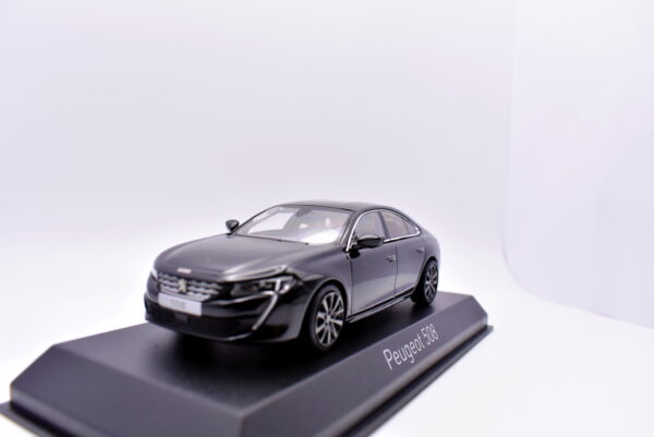 Modellino Auto Scala 1:43 Peugeot 508 Norev modellismo statico - immagine 3