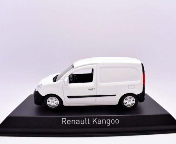 Modellino Auto Scala furgoni 1:43 Renault kangoo Norev modellismo statico